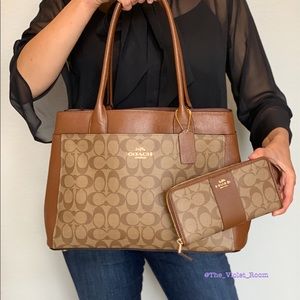 ▪️COACH▪️Casey Tote In Signature Canvas & Wallet